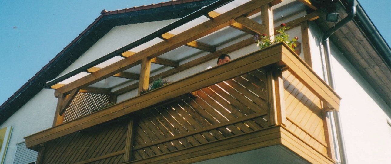 Balkon mit Überdachung